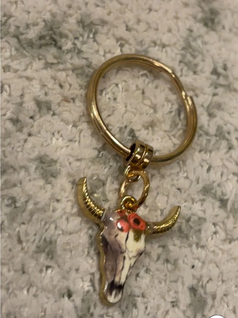 Gold-Tone Western Cattle Skull Bull Keychain with Floral Accent NWT 2”
